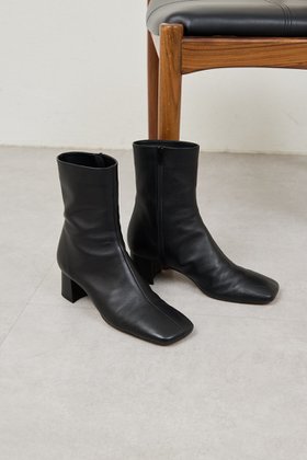 【ガリャルダガランテ/GALLARDAGALANTE】の【2.718】スクエアショートブーツ 人気、トレンドファッション・服の通販 founy(ファニー) ファッション Fashion レディースファッション Fashion for Women サイドジップ Side Zip, Side Zipper ショート Short, Short Length ハンド Hand, Handmade ベーシック Basic, Essential ボトム Bottoms, Lower Wear A/W・秋冬 Autumn/Winter |ID:prp329100004687913