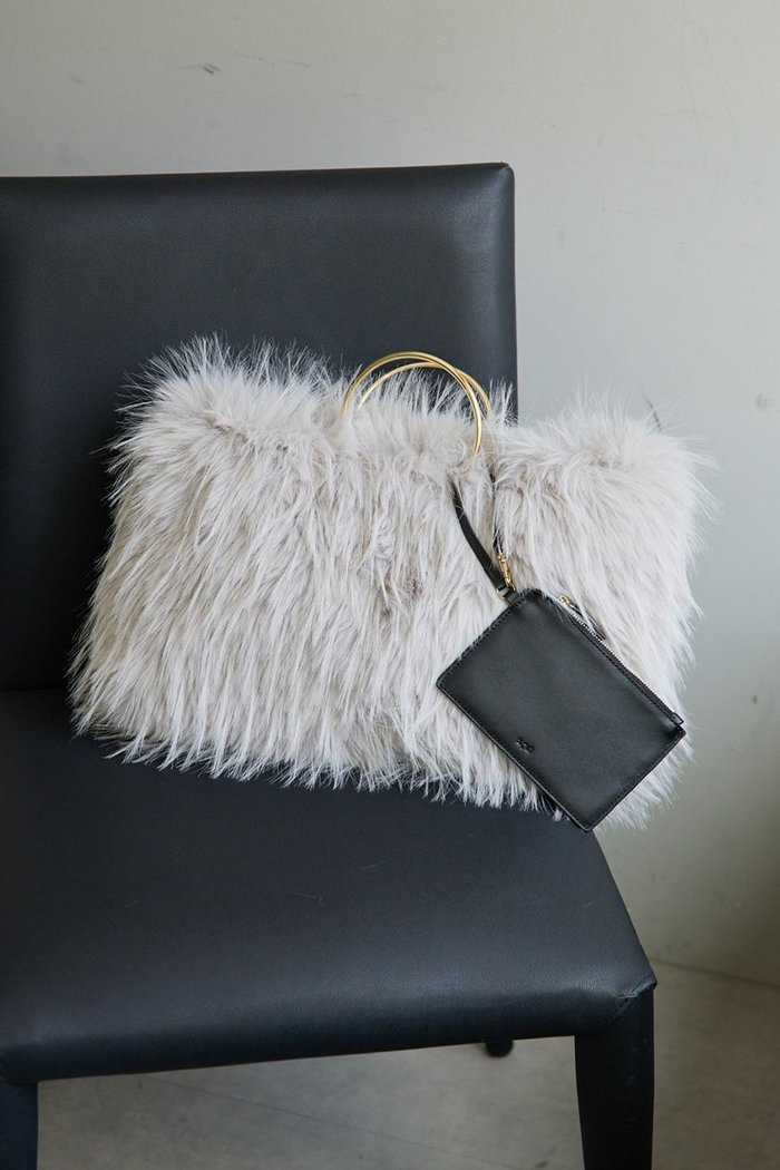 【ガリャルダガランテ/GALLARDAGALANTE】の【2.718】シャギーリングハンドルバッグ インテリア・キッズ・メンズ・レディースファッション・服の通販 founy(ファニー) https://founy.com/ ファッション Fashion レディースファッション Fashion for Women バッグ Bags ポケット Pocket, Pocket Detail |ID: prp329100004687914 ipo3291000000035724832