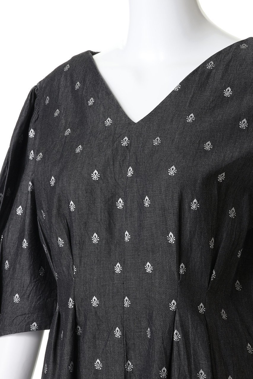 【ヌキテパ/NE QUITTEZ PAS】のDENIM FOIL PRINTハーフ スリーブ ドレス 人気、トレンドファッション・服の通販 founy(ファニー) 　ファッション　Fashion　レディースファッション　Fashion for Women　ワンピース　Dresses　フォーマル・パーティードレス・結婚式用ドレス　Elegant & Casual Dresses　チュニック　Tunic Tops & Dresses　シャンブレー　Chambray, Denim-Like Fabric　シルバー　Silver, Metallic Silver　スリーブ　Sleeve, Long Sleeve / Short Sleeve　チュニック　Tunic, Long Top　デコルテ　Décolleté, Neckline　デニム　Denim, Jeans Material　ドレス　Dress, One-Piece　ハーフ　Half, Half-Length　プリント　Print, Printed Pattern　ロング　Long, Long-Length　エレガント 上品　Elegant　other-5|ID: prp329100004689287 ipo3291000000036128608