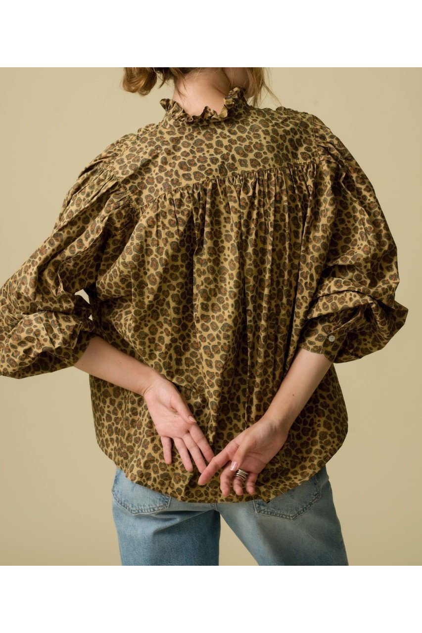 【エスゼット ブロックプリント/SZ Blockprints】のKALI TOP LEOPARD フリルスタンドカラーシャツ 人気、トレンドファッション・服の通販 founy(ファニー) 　ファッション　Fashion　レディースファッション　Fashion for Women　トップス・カットソー　Cut & Sew Tops　シャツ・ブラウス・オフィスカジュアル　Elegant Blouses & Button-Ups　エレガント 上品　Elegant　ギャザー　Gathered, Ruffled　スタンド　Stand Collar, Upright Stand　スリーブ　Sleeve, Long Sleeve / Short Sleeve　フリル　Frill, Ruffle　レオパード　Leopard, Animal Print　ロング　Long, Long-Length　新作・新入荷　New Arrivals / New In　other-7|ID: prp329100004689381 ipo3291000000033867185
