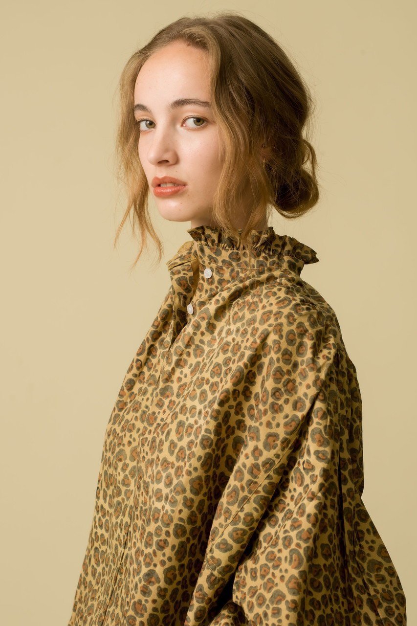 【エスゼット ブロックプリント/SZ Blockprints】のKALI TOP LEOPARD フリルスタンドカラーシャツ 人気、トレンドファッション・服の通販 founy(ファニー) ファッション Fashion レディースファッション Fashion for Women トップス・カットソー Cut & Sew Tops シャツ・ブラウス・オフィスカジュアル Elegant Blouses & Button-Ups エレガント 上品 Elegant ギャザー Gathered, Ruffled スタンド Stand Collar, Upright Stand スリーブ Sleeve, Long Sleeve / Short Sleeve フリル Frill, Ruffle レオパード Leopard, Animal Print ロング Long, Long-Length other-6|ID: prp329100004689381 ipo3291000000035358186