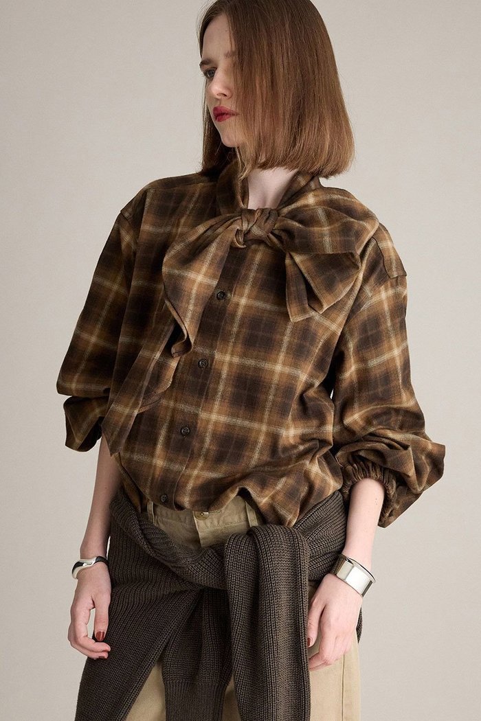 【ブリル/BRILL】のネルボータイブラウス インテリア・キッズ・メンズ・レディースファッション・服の通販 founy(ファニー) https://founy.com/ ファッション Fashion レディースファッション Fashion for Women トップス・カットソー Cut & Sew Tops シャツ・ブラウス・オフィスカジュアル Elegant Blouses & Button-Ups ギャザー Gathered, Ruffled スリーブ Sleeve, Long Sleeve / Short Sleeve フロント Front, Front Design リボン Ribbon, Bow ロング Long, Long-Length エレガント 上品 Elegant |ID: prp329100004689413 ipo3291000000036128666