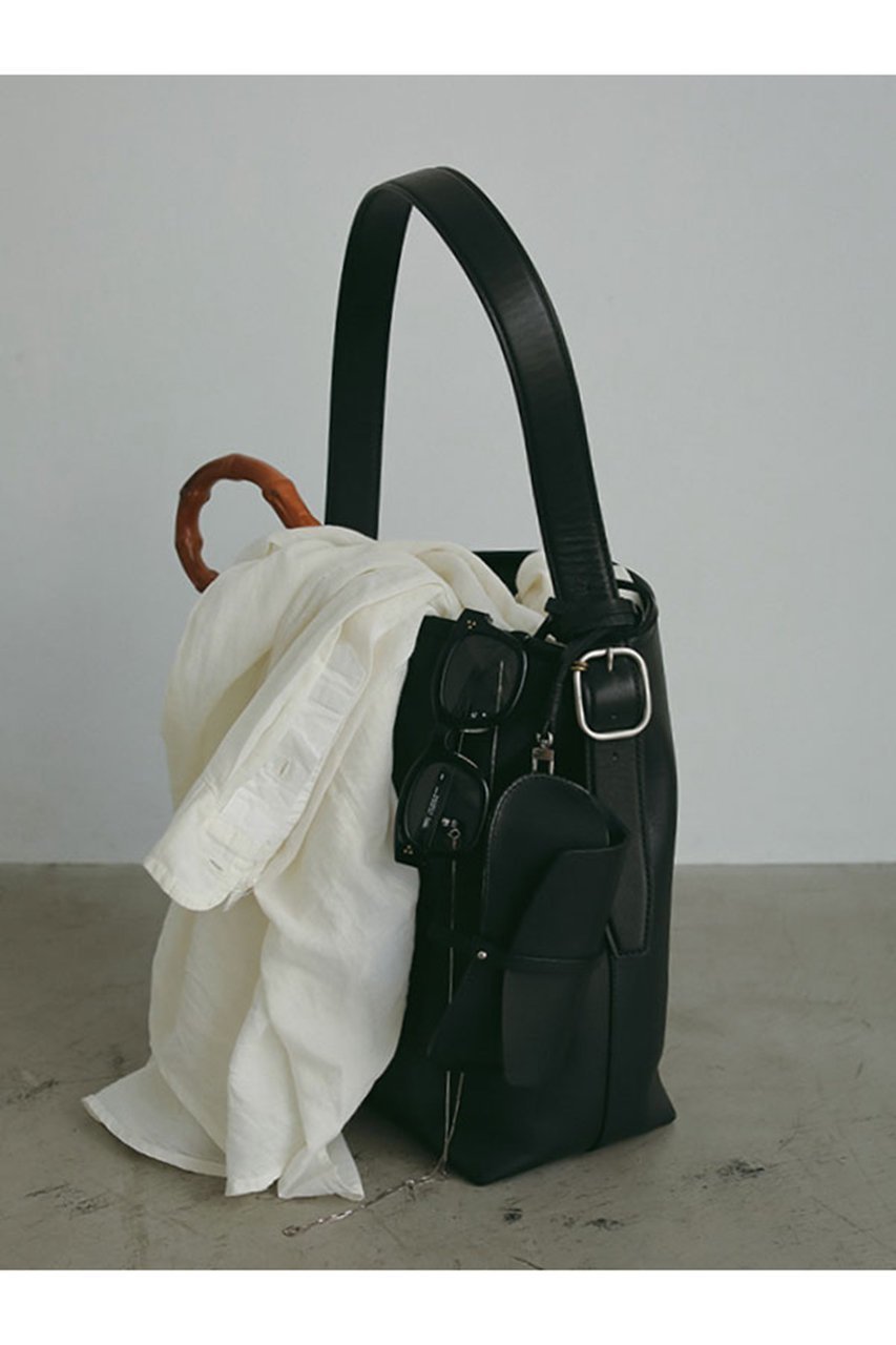 【エトレトウキョウ/ETRE TOKYO】のブラスリングバックルレザーバッグ 人気、トレンドファッション・服の通販 founy(ファニー) 　ファッション　Fashion　レディースファッション　Fashion for Women　バッグ　Bags　なめらか　Smooth, Silky Texture　ショルダー　Shoulder, Shoulder Strap　シンプル　Simple, Minimal　ボンディング　Bonding, Bonded Fabric　新作・新入荷　New Arrivals / New In　other-4|ID: prp329100004689434 ipo3291000000033867578