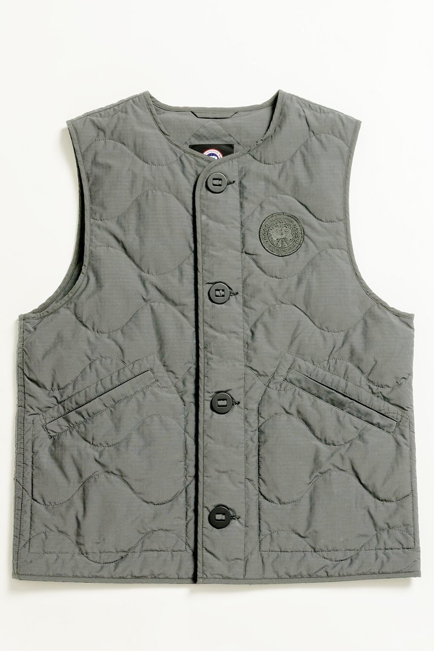 【カナダグース/CANADA GOOSE】の【UNISEX】【日本限定】1075UJ Mclean Vest マクリーン ベスト インテリア・キッズ・メンズ・レディースファッション・服の通販 founy(ファニー) 　ファッション　Fashion　レディースファッション　Fashion for Women　アウター　Coat / Outerwear Collection　レディースジャケット・軽アウター　Jackets　ユニセックス　Unisex, Genderless　キルティング　Quilted, Quilting　クラシック　Classic, Timeless Style　ジャケット　Jacket, Outerwear　センター　Center, Center Line　フロント　Front, Front Design　ベスト　Vest, Waistcoat　リップ　Lip, Lip Motif　新作・新入荷　New Arrivals / New In　セージブラッシュ|ID: prp329100004689493 ipo3291000000033868054