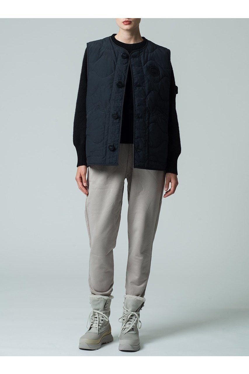 【カナダグース/CANADA GOOSE】の【UNISEX】【日本限定】1075UJ Mclean Vest マクリーン ベスト 人気、トレンドファッション・服の通販 founy(ファニー) 　ファッション　Fashion　レディースファッション　Fashion for Women　アウター　Coat / Outerwear Collection　レディースジャケット・軽アウター　Jackets　ユニセックス　Unisex, Genderless　キルティング　Quilted, Quilting　クラシック　Classic, Timeless Style　ジャケット　Jacket, Outerwear　センター　Center, Center Line　フロント　Front, Front Design　ベスト　Vest, Waistcoat　リップ　Lip, Lip Motif　新作・新入荷　New Arrivals / New In　other-3|ID: prp329100004689493 ipo3291000000033868057