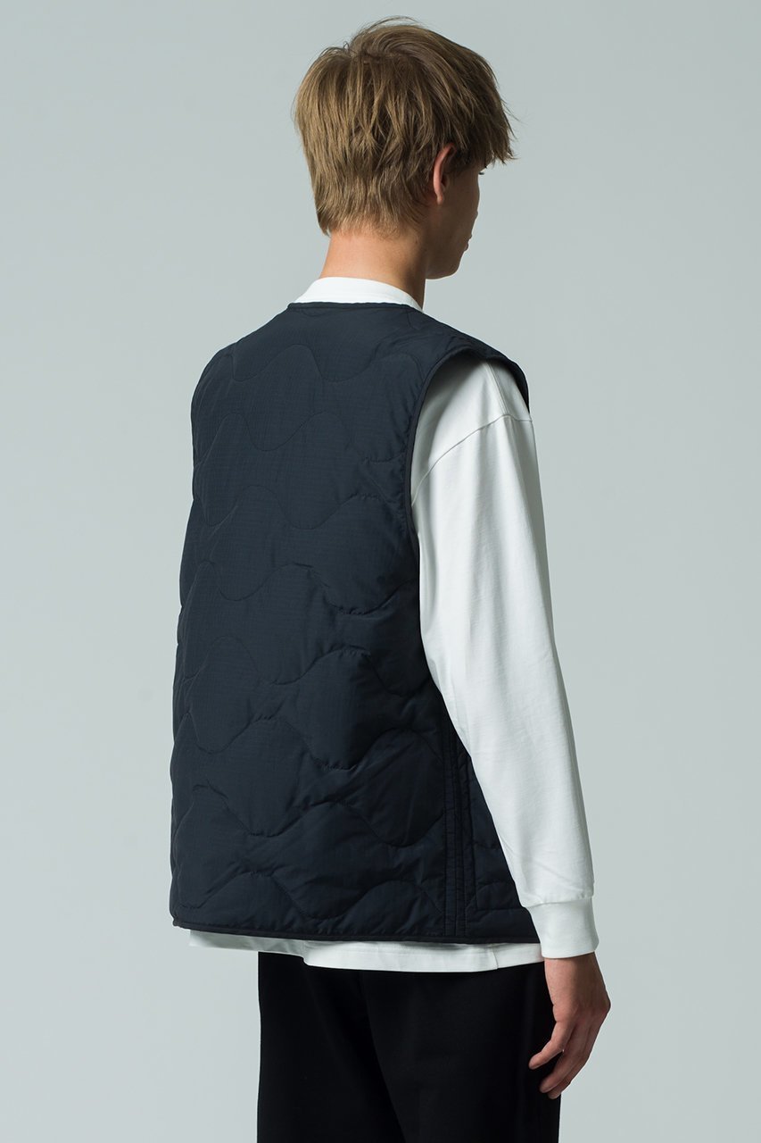 【カナダグース/CANADA GOOSE】の【UNISEX】【日本限定】1075UJ Mclean Vest マクリーン ベスト 人気、トレンドファッション・服の通販 founy(ファニー) 　ファッション　Fashion　レディースファッション　Fashion for Women　アウター　Coat / Outerwear Collection　レディースジャケット・軽アウター　Jackets　ユニセックス　Unisex, Genderless　キルティング　Quilted, Quilting　クラシック　Classic, Timeless Style　ジャケット　Jacket, Outerwear　センター　Center, Center Line　フロント　Front, Front Design　ベスト　Vest, Waistcoat　リップ　Lip, Lip Motif　新作・新入荷　New Arrivals / New In　other-7|ID: prp329100004689493 ipo3291000000033868061