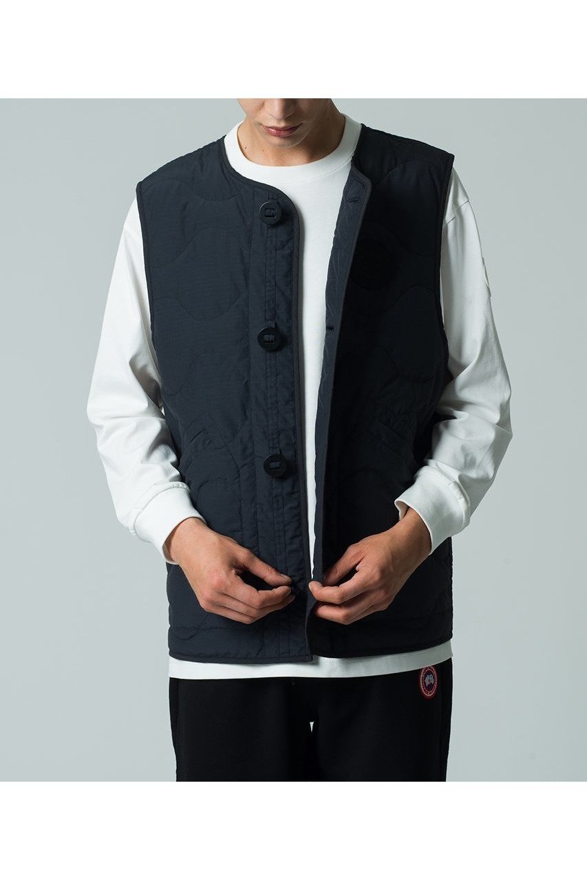 【カナダグース/CANADA GOOSE】の【UNISEX】【日本限定】1075UJ Mclean Vest マクリーン ベスト 人気、トレンドファッション・服の通販 founy(ファニー) 　ファッション　Fashion　レディースファッション　Fashion for Women　アウター　Coat / Outerwear Collection　レディースジャケット・軽アウター　Jackets　ユニセックス　Unisex, Genderless　キルティング　Quilted, Quilting　クラシック　Classic, Timeless Style　ジャケット　Jacket, Outerwear　センター　Center, Center Line　フロント　Front, Front Design　ベスト　Vest, Waistcoat　リップ　Lip, Lip Motif　新作・新入荷　New Arrivals / New In　other-8|ID: prp329100004689493 ipo3291000000033868062