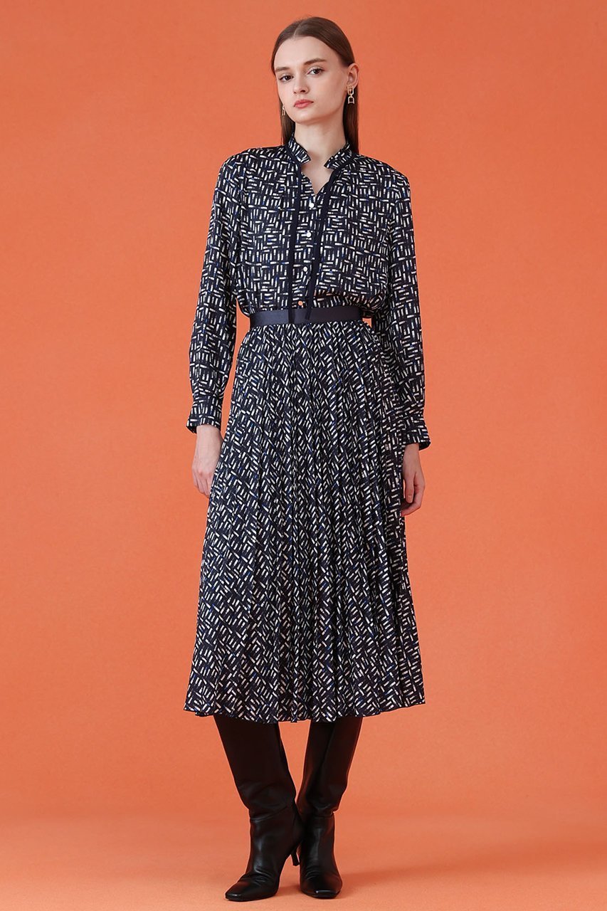 【アナイ/ANAYI】のリッププリントプリーツ スカート 人気、トレンドファッション・服の通販 founy(ファニー) 　ファッション　Fashion　レディースファッション　Fashion for Women　スカート　Skirts　プリーツスカート / 上品フェミニンスタイル　Pleated Skirts　ロングスカート　Long Skirts / Maxi & Midi Skirts　おすすめ　Recommended / Our Picks　サテン　Satin, Glossy Fabric　プリント　Print, Printed Pattern　プリーツ　Pleats, Pleated　モチーフ　Motif, Design Theme　ロング　Long, Long-Length　新作・新入荷　New Arrivals / New In　other-7|ID: prp329100004691414 ipo3291000000033877967