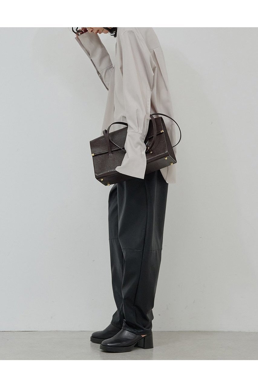 【ガリャルダガランテ/GALLARDAGALANTE】のフェイクレザーカーブパンツ 人気、トレンドファッション・服の通販 founy(ファニー) 　ファッション　Fashion　レディースファッション　Fashion for Women　パンツ　Pants & Trousers　フェイクレザー　Faux Leather, PU Leather　ベーシック　Basic, Essential　新作・新入荷　New Arrivals / New In　A/W・秋冬　Autumn/Winter　other-3|ID: prp329100004691479 ipo3291000000033878506
