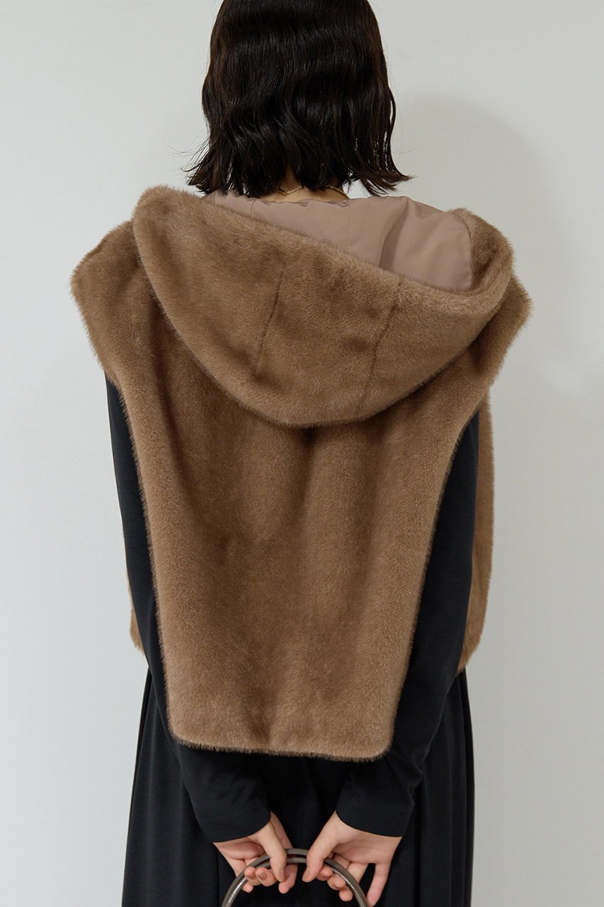 【ガリャルダガランテ/GALLARDAGALANTE】のフーディーベスト 人気、トレンドファッション・服の通販 founy(ファニー) 　ファッション　Fashion　レディースファッション　Fashion for Women　アウター　Coat / Outerwear Collection　レディースジャケット・軽アウター　Jackets　なめらか　Smooth, Silky Texture　クロップド　Cropped, Short Length　ジャケット　Jacket, Outerwear　デニム　Denim, Jeans Material　バランス　Balance, Style Balance　フェイクファー　Faux Fur, Imitation Fur　ベスト　Vest, Waistcoat　新作・新入荷　New Arrivals / New In　other-6|ID: prp329100004691481 ipo3291000000033878529