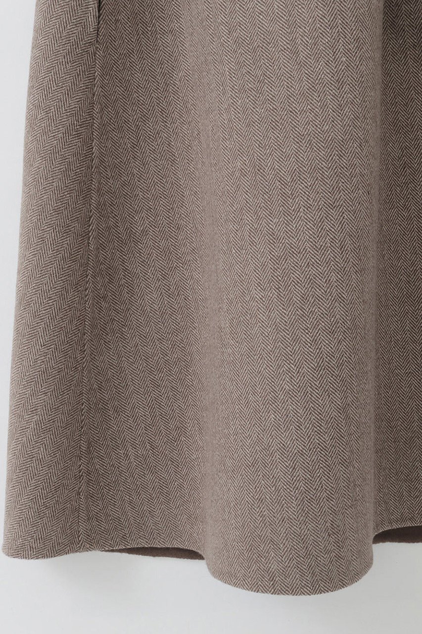 【ハー/HER.】の【9/18 12:00販売開始】へリンボンリバーケープ 人気、トレンドファッション・服の通販 founy(ファニー) 　ファッション　Fashion　レディースファッション　Fashion for Women　アウター　Coat / Outerwear Collection　コート・ロングコート・ピーコート　Long Coats, Peacoats & More　エレガント 上品　Elegant　ショート　Short, Short Length　ドレープ　Drape, Draping Fabric　新作・新入荷　New Arrivals / New In　無地　Plain, Solid Color　other-4|ID: prp329100004695407 ipo3291000000033905905