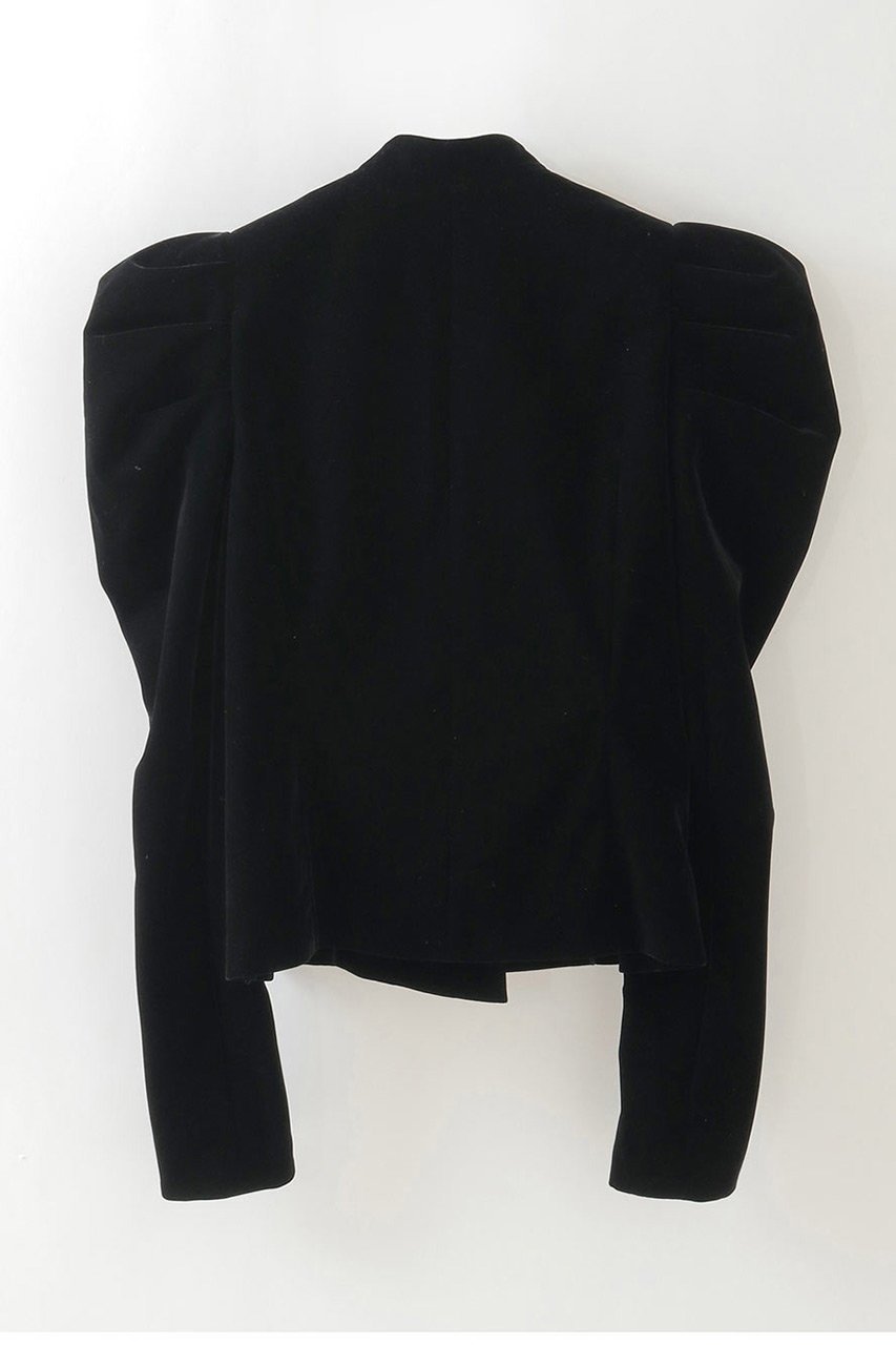 【ハー/HER.】のベロアパワーショルダー 人気、トレンドファッション・服の通販 founy(ファニー) 　ファッション　Fashion　レディースファッション　Fashion for Women　トップス・カットソー　Cut & Sew Tops　シャツ・ブラウス・オフィスカジュアル　Elegant Blouses & Button-Ups　ロングTシャツ・Tシャツ　Longline T-Shirts & Tees　カットソー・ベーシックTシャツ　Cut-and-Sewn Tops / Stretch Tees & Basics　ベロアトップス　Velour Tops / Velvet-Look Items　おすすめ　Recommended / Our Picks　コンパクト　Compact, Small Size　ショルダー　Shoulder, Shoulder Strap　ジャケット　Jacket, Outerwear　スリーブ　Sleeve, Long Sleeve / Short Sleeve　デニム　Denim, Jeans Material　ベロア　Velour, Soft Velvet　ボトム　Bottoms, Lower Wear　ロング　Long, Long-Length　other-7|ID: prp329100004695411 ipo3291000000035420161