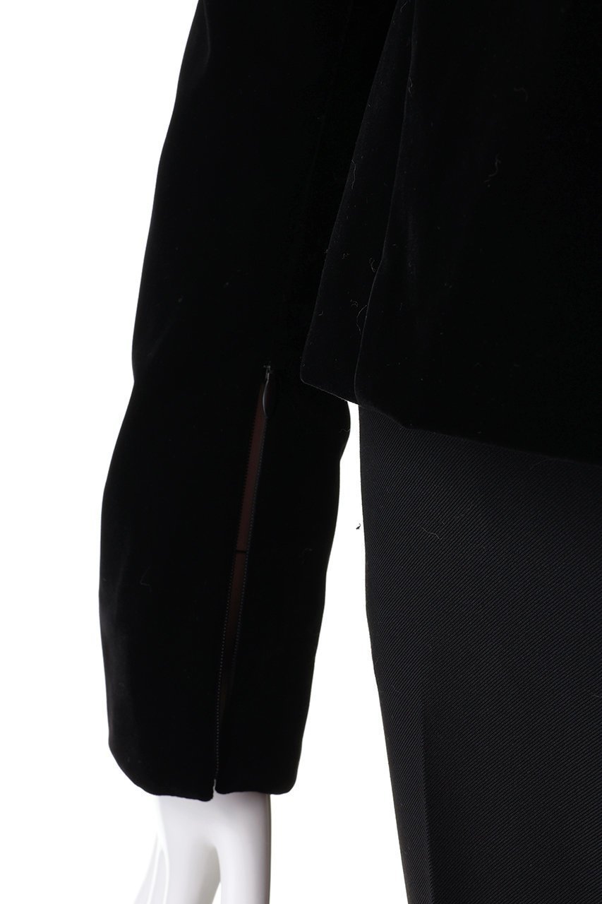 【ハー/HER.】のベロアパワーショルダー 人気、トレンドファッション・服の通販 founy(ファニー) 　ファッション　Fashion　レディースファッション　Fashion for Women　トップス・カットソー　Cut & Sew Tops　シャツ・ブラウス・オフィスカジュアル　Elegant Blouses & Button-Ups　ロングTシャツ・Tシャツ　Longline T-Shirts & Tees　カットソー・ベーシックTシャツ　Cut-and-Sewn Tops / Stretch Tees & Basics　ベロアトップス　Velour Tops / Velvet-Look Items　おすすめ　Recommended / Our Picks　コンパクト　Compact, Small Size　ショルダー　Shoulder, Shoulder Strap　ジャケット　Jacket, Outerwear　スリーブ　Sleeve, Long Sleeve / Short Sleeve　デニム　Denim, Jeans Material　ベロア　Velour, Soft Velvet　ボトム　Bottoms, Lower Wear　ロング　Long, Long-Length　other-6|ID: prp329100004695411 ipo3291000000036102010