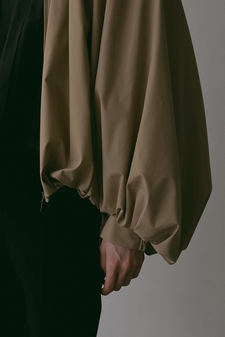 【ハー/HER.】の【9/18 12:00販売開始】ギャザーバルーンブルゾン 人気、トレンドファッション・服の通販 founy(ファニー) 　ファッション　Fashion　レディースファッション　Fashion for Women　アウター　Coat / Outerwear Collection　レディースジャケット・軽アウター　Jackets　ブルゾンジャケット・スポーティアウター　Blouson Jackets　おすすめ　Recommended / Our Picks　ジャケット　Jacket, Outerwear　スリーブ　Sleeve, Long Sleeve / Short Sleeve　バルーン　Balloon, Balloon Silhouette　ブルゾン　Blouson, Bomber Jacket　新作・新入荷　New Arrivals / New In　other-7|ID: prp329100004695413 ipo3291000000033905966