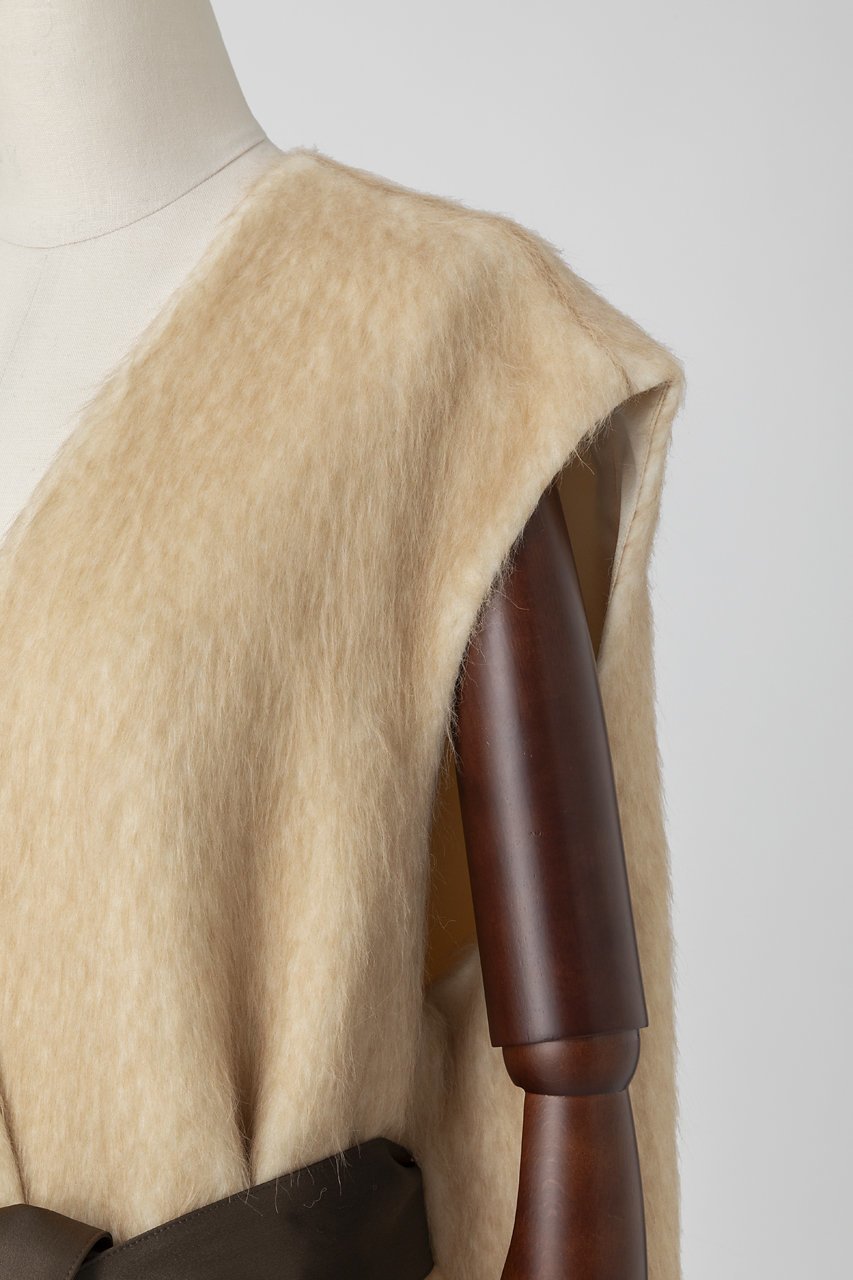 【オーヴィル/EAUVIRE】のソフトシャギージレ 人気、トレンドファッション・服の通販 founy(ファニー) 　ファッション　Fashion　レディースファッション　Fashion for Women　アウター　Coat / Outerwear Collection　レディースジャケット・軽アウター　Jackets　イタリア　Italy　サテン　Satin, Glossy Fabric　シルク　Silk, 100% Silk　ジャケット　Jacket, Outerwear　スペシャル　Special, Limited Edition　スリット　Slit, Slit Detail　プリント　Print, Printed Pattern　ベスト　Vest, Waistcoat　other-5|ID: prp329100004696704 ipo3291000000036833080