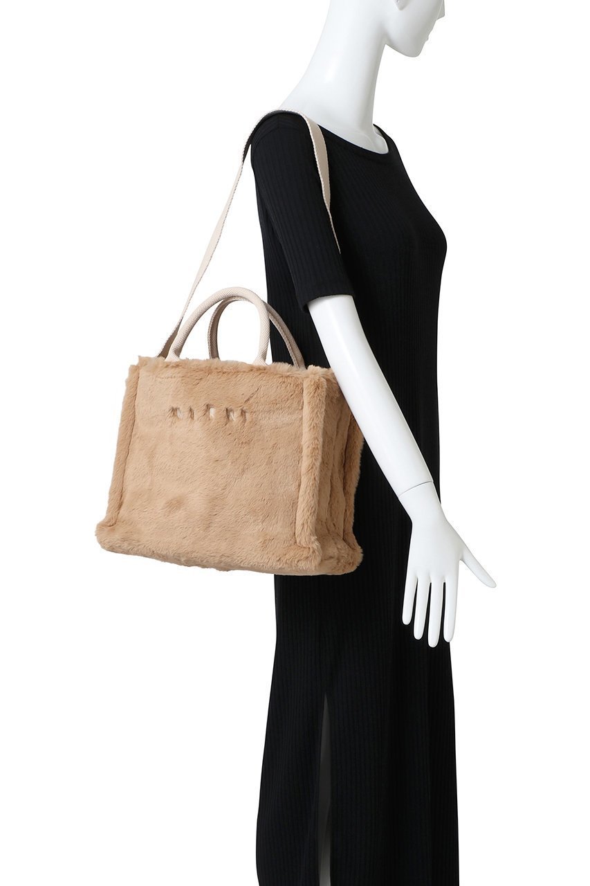 【マルニ/MARNI】のフェイクファー 2wayトートバッグ 人気、トレンドファッション・服の通販 founy(ファニー) 　ファッション　Fashion　レディースファッション　Fashion for Women　バッグ　Bags　スクエア　Square, Square Shape　フェイクファー　Faux Fur, Imitation Fur　フォルム　Silhouette, Form　A/W・秋冬　Autumn/Winter　other-2|ID: prp329100004696715 ipo3291000000036204642