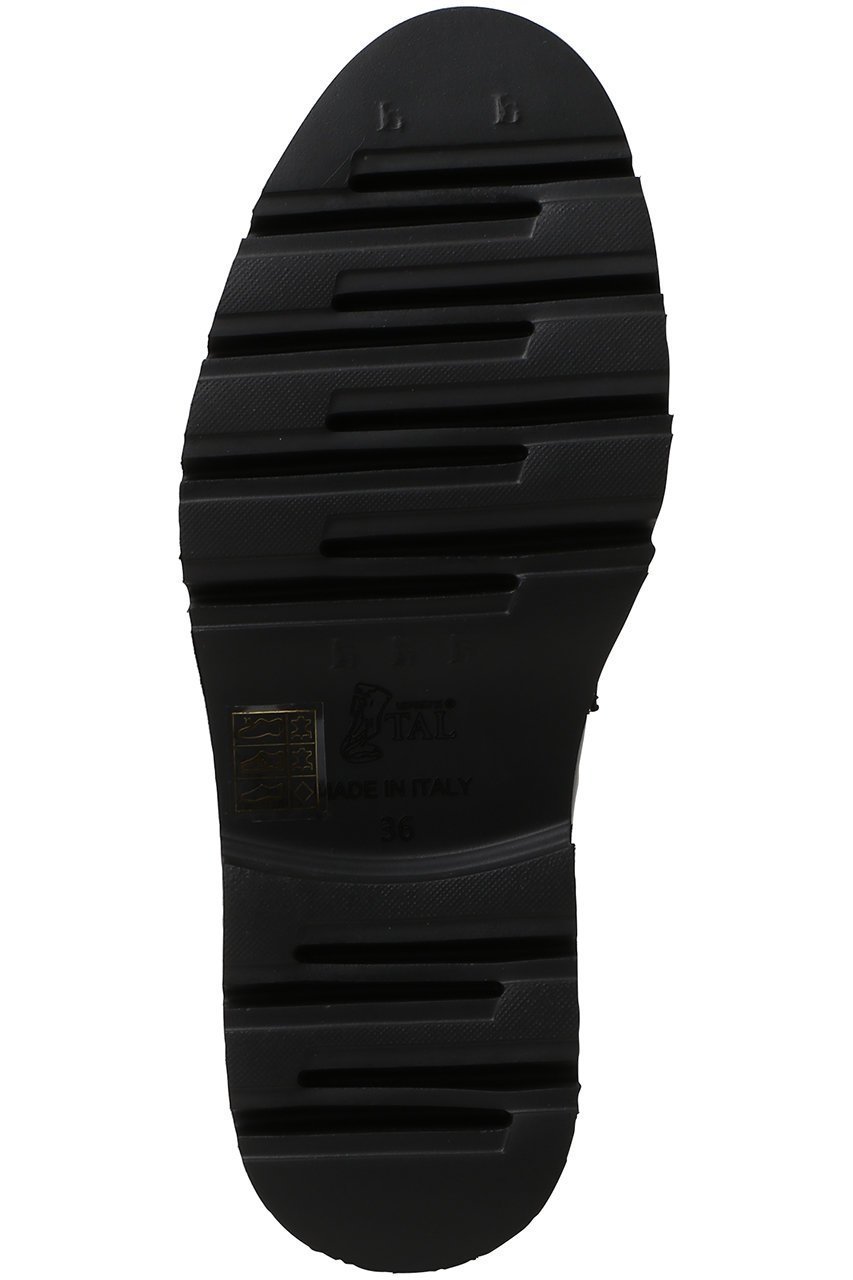 【ルカグロッシ/LucaGrossi】のキルトタッセルローファー 人気、トレンドファッション・服の通販 founy(ファニー) 　ファッション　Fashion　レディースファッション　Fashion for Women　キルト　Quilt, Quilted Fabric　シューズ　Shoes, Footwear　スタイリッシュ　Stylish, Fashionable　タッセル　Tassel, Fringe　チェーン　Chain, Chain Strap　フォルム　Silhouette, Form　フラット　Flat, Flat Shoes　厚底　Platform Shoes　定番　Standard, Basic Item　A/W・秋冬　Autumn/Winter　other-5|ID: prp329100004696784 ipo3291000000035403409