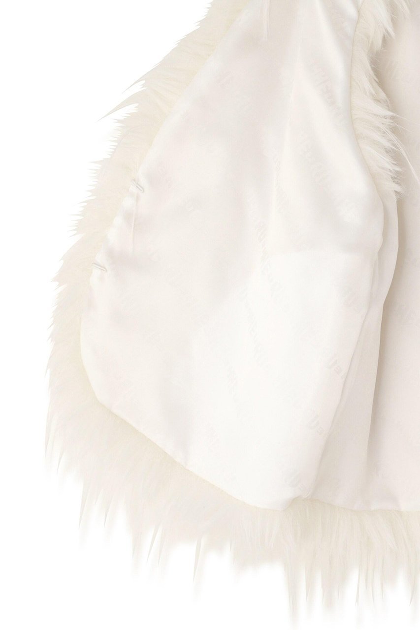 【ル フィル/LE PHIL】のNEW MADISON VEST 人気、トレンドファッション・服の通販 founy(ファニー) 　ファッション　Fashion　レディースファッション　Fashion for Women　トップス・カットソー　Cut & Sew Tops　ニット　Knit Tops & Sweaters　ベスト&ジレ / 重ね着スタイル　Vests & Gilets　カジュアルプルオーバー・ニットトップス　Pullovers & Knit Tops / Casual Pullovers　ショート　Short, Short Length　スタンダード　Standard, Basic　フィット　Fit, Slim Fit　フェイクファー　Faux Fur, Imitation Fur　ベスト　Vest, Waistcoat　リュクス　Luxury, Elegant, High-End, Chic　エレガント 上品　Elegant　A/W・秋冬　Autumn/Winter　other-6|ID: prp329100004696818 ipo3291000000033917806