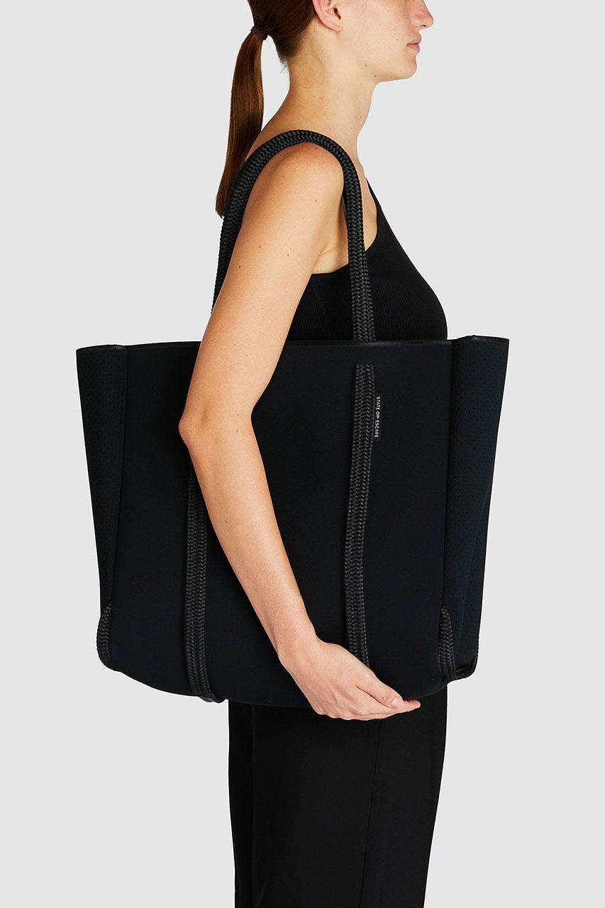 【ステイトオブエスケープ/STATE OF ESCAPE】のSatellite City サテライトシティ トート 人気、トレンドファッション・服の通販 founy(ファニー) 　ファッション　Fashion　レディースファッション　Fashion for Women　バッグ　Bags　ユニセックス　Unisex, Genderless　コレクション　Collection, Seasonal Line　スリム　Slim, Slim Fit　フィット　Fit, Slim Fit　ポケット　Pocket, Pocket Detail　モダン　Modern, Contemporary　other-4|ID: prp329100004698323 ipo3291000000036182607