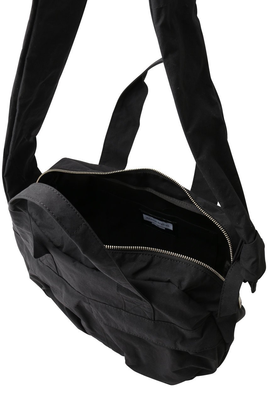 【メゾンスペシャル/MAISON SPECIAL】のナイロンヘルメットバッグ 大人の最旬トレンドファッション＆コーディネート founy(ファウニー) 　ファッション　Fashion　レディースファッション　Fashion for Women　バッグ　Bags　ユニセックス　Unisex, Genderless　フォルム　Silhouette, Form　ポケット　Pocket, Pocket Detail　ラウンド　Round, Round Neck　ラップ　Wrap, Wrap Design　other-5|ID: prp329100004701636 ipo3291000000036467254