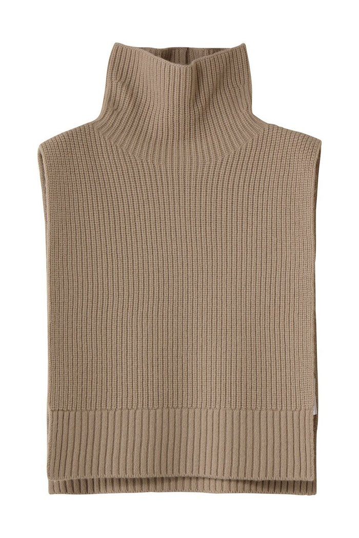 【ガリャルダガランテ/GALLARDAGALANTE】のレイヤードニットベスト インテリア・キッズ・メンズ・レディースファッション・服の通販 founy(ファニー) https://founy.com/ ファッション Fashion レディースファッション Fashion for Women トップス・カットソー Cut & Sew Tops ニット Knit Tops & Sweaters ベスト&ジレ / 重ね着スタイル Vests & Gilets カジュアルプルオーバー・ニットトップス Pullovers & Knit Tops / Casual Pullovers シンプル Simple, Minimal ハイネック High Neck, Mock Neck ベスト Vest, Waistcoat A/W・秋冬 Autumn/Winter |ID: prp329100004703258 ipo3291000000036065702