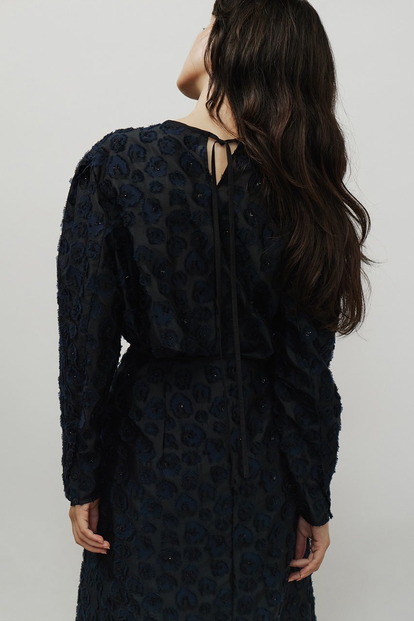 【デパリエ/DEPAREILLE】のラメフラワージャカードブラウス 人気、トレンドファッション・服の通販 founy(ファニー) 　ファッション　Fashion　レディースファッション　Fashion for Women　トップス・カットソー　Cut & Sew Tops　シャツ・ブラウス・オフィスカジュアル　Elegant Blouses & Button-Ups　おすすめ　Recommended / Our Picks　スリット　Slit, Slit Detail　スリーブ　Sleeve, Long Sleeve / Short Sleeve　セットアップ　Set-Up, Coordinated Outfit　パーティ　Party, Party Style　フラワー　Flower, Floral　ランダム　Random, Irregular　リボン　Ribbon, Bow　ロング　Long, Long-Length　再入荷　Restock / Back in Stock　other-7|ID: prp329100004703323 ipo3291000000035678008