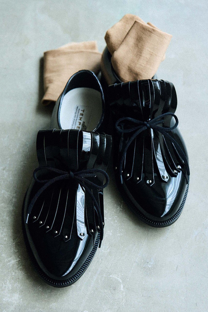 【テンパレイト/TEMPERATE】のWEIN レースアップオックスフォードシューズ(レイン対応) 人気、トレンドファッション・服の通販 founy(ファニー) 　ファッション　Fashion　レディースファッション　Fashion for Women　シューズ　Shoes, Footwear　スタッズ　Studs, Metal Accents　ストレッチ　Stretch, Stretchy Fabric　フィット　Fit, Slim Fit　フリンジ　Fringe, Tassel　ラバー　Rubber, Rubber Sole　レイン　Rain, Rainproof　レース　Lace, Lace Fabric　other-2|ID: prp329100004703352 ipo3291000000036065829