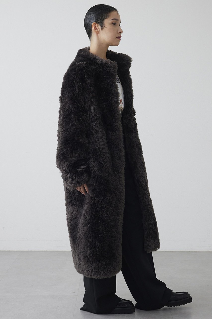【ウィムガゼット/Whim Gazette】の【THE PAUSE】フェイクファーロングコート 人気、トレンドファッション・服の通販 founy(ファニー) 　ファッション　Fashion　レディースファッション　Fashion for Women　アウター　Coat / Outerwear Collection　コート・ロングコート・ピーコート　Long Coats, Peacoats & More　シンプル　Simple, Minimal　スタンド　Stand Collar, Upright Stand　バランス　Balance, Style Balance　ボンディング　Bonding, Bonded Fabric　ランダム　Random, Irregular　ロング　Long, Long-Length　新作・新入荷　New Arrivals / New In　other-4|ID: prp329100004703572 ipo3291000000033965399