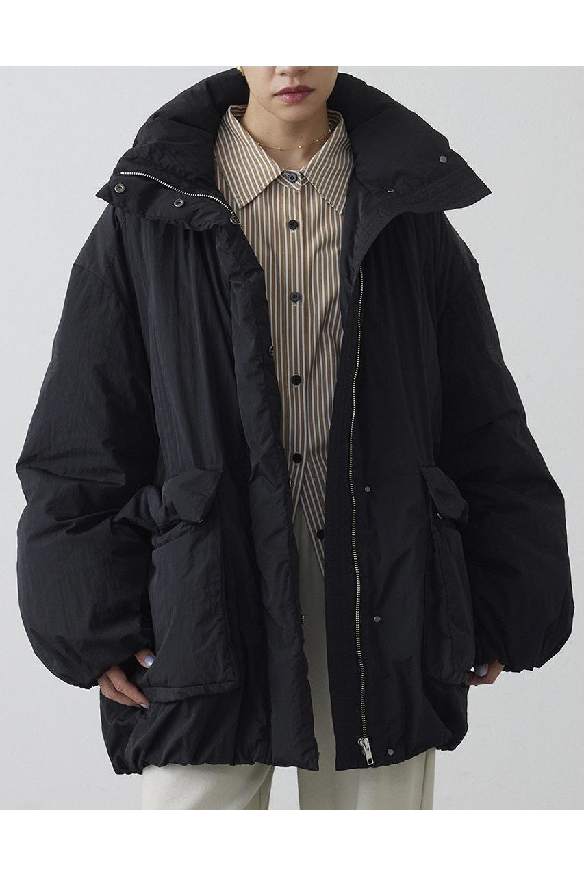 【ウィムガゼット/Whim Gazette】の【THE PAUSE】ミドルダウンコート 人気、トレンドファッション・服の通販 founy(ファニー) 　ファッション　Fashion　レディースファッション　Fashion for Women　アウター　Coat / Outerwear Collection　コート・ロングコート・ピーコート　Long Coats, Peacoats & More　ダウンジャケット・軽量ダウン　Warm & Lightweight Down Jackets　イエロー　Yellow　ショルダー　Shoulder, Shoulder Strap　スタンド　Stand Collar, Upright Stand　ダウン　Down, Puffer　トレンド　Trend, Trending Now　ドロップ　Drop Shoulder, Dropped Style　バランス　Balance, Style Balance　フォルム　Silhouette, Form　ボトム　Bottoms, Lower Wear　ミドル　Middle Length, Mid Height　エレガント 上品　Elegant　定番　Standard, Basic Item　新作・新入荷　New Arrivals / New In　防寒　Cold Protection, Winter-Ready　 other-1|ID: prp329100004703573 ipo3291000000033965402