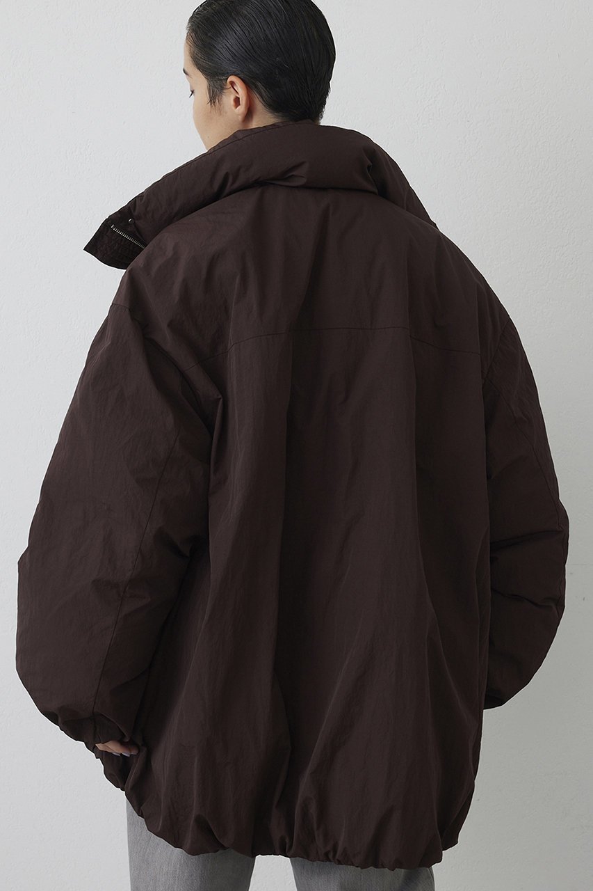 【ウィムガゼット/Whim Gazette】の【THE PAUSE】ミドルダウンコート 人気、トレンドファッション・服の通販 founy(ファニー) 　ファッション　Fashion　レディースファッション　Fashion for Women　アウター　Coat / Outerwear Collection　コート・ロングコート・ピーコート　Long Coats, Peacoats & More　ダウンジャケット・軽量ダウン　Warm & Lightweight Down Jackets　イエロー　Yellow　ショルダー　Shoulder, Shoulder Strap　スタンド　Stand Collar, Upright Stand　ダウン　Down, Puffer　トレンド　Trend, Trending Now　ドロップ　Drop Shoulder, Dropped Style　バランス　Balance, Style Balance　フォルム　Silhouette, Form　ボトム　Bottoms, Lower Wear　ミドル　Middle Length, Mid Height　エレガント 上品　Elegant　定番　Standard, Basic Item　防寒　Cold Protection, Winter-Ready　other-3|ID: prp329100004703573 ipo3291000000036344215