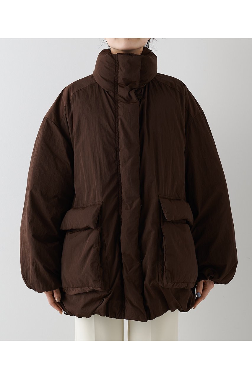 【ウィムガゼット/Whim Gazette】の【THE PAUSE】ミドルダウンコート 人気、トレンドファッション・服の通販 founy(ファニー) 　ファッション　Fashion　レディースファッション　Fashion for Women　アウター　Coat / Outerwear Collection　コート・ロングコート・ピーコート　Long Coats, Peacoats & More　ダウンジャケット・軽量ダウン　Warm & Lightweight Down Jackets　イエロー　Yellow　ショルダー　Shoulder, Shoulder Strap　スタンド　Stand Collar, Upright Stand　ダウン　Down, Puffer　トレンド　Trend, Trending Now　ドロップ　Drop Shoulder, Dropped Style　バランス　Balance, Style Balance　フォルム　Silhouette, Form　ボトム　Bottoms, Lower Wear　ミドル　Middle Length, Mid Height　エレガント 上品　Elegant　定番　Standard, Basic Item　防寒　Cold Protection, Winter-Ready　other-6|ID: prp329100004703573 ipo3291000000036344221