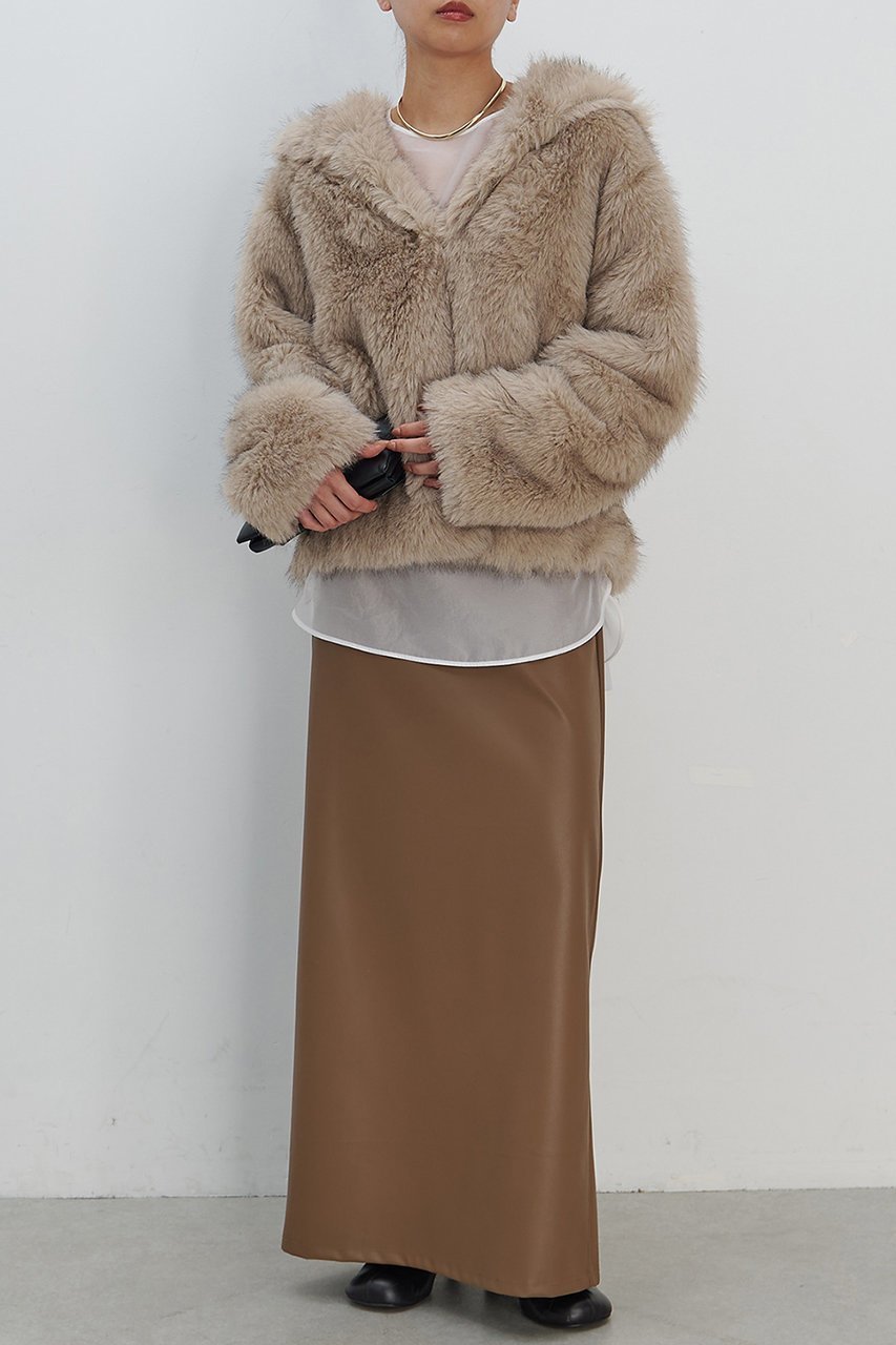 【ガリャルダガランテ/GALLARDAGALANTE】のフェイクファーフーディーブルゾン 人気、トレンドファッション・服の通販 founy(ファニー) 　ファッション　Fashion　レディースファッション　Fashion for Women　アウター　Coat / Outerwear Collection　レディースジャケット・軽アウター　Jackets　ブルゾンジャケット・スポーティアウター　Blouson Jackets　エレガント 上品　Elegant　ジャケット　Jacket, Outerwear　フェイクファー　Faux Fur, Imitation Fur　ブルゾン　Blouson, Bomber Jacket　ボトム　Bottoms, Lower Wear　ワンポイント　One Point, Statement Accent　新作・新入荷　New Arrivals / New In　other-2|ID: prp329100004703580 ipo3291000000033965470