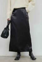 【ガリャルダガランテ/GALLARDAGALANTE】のストレッチサテンスカート 人気、トレンドファッション・服の通販 founy(ファニー) ファッション Fashion レディースファッション Fashion for Women スカート Skirts ロングスカート Long Skirts / Maxi & Midi Skirts サテン Satin, Glossy Fabric ストレッチ Stretch, Stretchy Fabric ポケット Pocket, Pocket Detail ロング Long, Long-Length 新作・新入荷 New Arrivals / New In A/W・秋冬 Autumn/Winter |ID:prp329100004703585