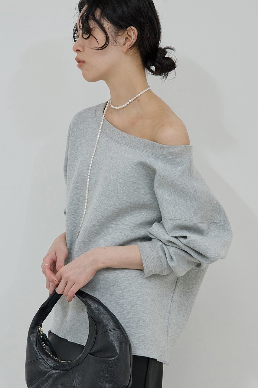 【ガリャルダガランテ/GALLARDAGALANTE】のボートネックスウェット 人気、トレンドファッション・服の通販 founy(ファニー) 　ファッション　Fashion　レディースファッション　Fashion for Women　トップス・カットソー　Cut & Sew Tops　シャツ・ブラウス・オフィスカジュアル　Elegant Blouses & Button-Ups　レディースパーカー・カジュアルフーディー　Casual Hoodies & Sweatshirts　ロングTシャツ・Tシャツ　Longline T-Shirts & Tees　スウェット・クルーネックトップス　Sweatshirts & Crewnecks / Relaxed Fit Sweat Tops　カットソー・ベーシックTシャツ　Cut-and-Sewn Tops / Stretch Tees & Basics　おすすめ　Recommended / Our Picks　ショルダー　Shoulder, Shoulder Strap　スウェット / スエット　Sweatshirt, Sweatwear　デコルテ　Décolleté, Neckline　新作・新入荷　New Arrivals / New In　other-6|ID: prp329100004703586 ipo3291000000033965530