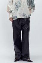 【プルミエ アロンディスモン/1er Arrondissement】のフェイクレザーパンツ 人気、トレンドファッション・服の通販 founy(ファニー) ファッション Fashion レディースファッション Fashion for Women パンツ Pants & Trousers ストレート Straight, Straight Cut スピンドル Spindle, Drawcord フェイクレザー Faux Leather, PU Leather リラックス Relax, Relaxed Fit 再入荷 Restock / Back in Stock thumbnail ブラック|ID: prp329100004703590 ipo3291000000035903397