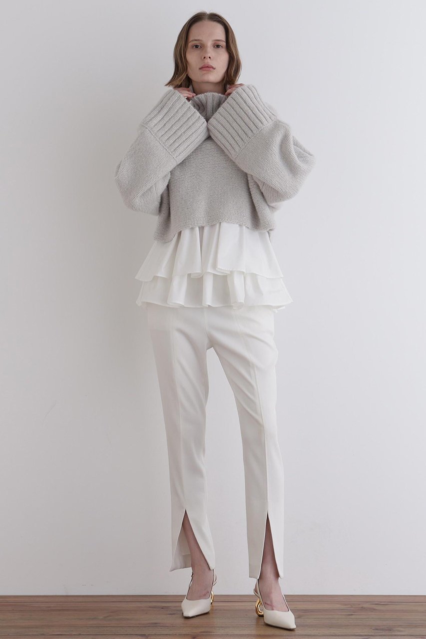 【ル フィル/LE PHIL】のフリルキャミソール 人気、トレンドファッション・服の通販 founy(ファニー) 　ファッション　Fashion　レディースファッション　Fashion for Women　トップス・カットソー　Cut & Sew Tops　キャミソール&ノースリーブ　Camisoles & Sleeveless Tops　シャツ・ブラウス・オフィスカジュアル　Elegant Blouses & Button-Ups　キャミソール　Camisole, Spaghetti Strap Top　シンプル　Simple, Minimal　スタンダード　Standard, Basic　タイトスカート　Pencil Skirt, Tight Skirt　ノースリーブ　Sleeveless, No-Sleeve　バランス　Balance, Style Balance　フリル　Frill, Ruffle　other-3|ID: prp329100004705545 ipo3291000000036087841