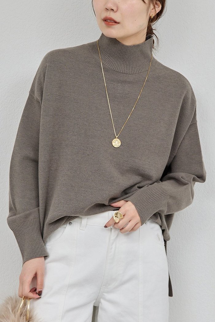 【ガリャルダガランテ/GALLARDAGALANTE】のオーバータートル インテリア・キッズ・メンズ・レディースファッション・服の通販 founy(ファニー) https://founy.com/ ファッション Fashion レディースファッション Fashion for Women トップス・カットソー Cut & Sew Tops ニット Knit Tops & Sweaters カジュアルプルオーバー・ニットトップス Pullovers & Knit Tops / Casual Pullovers おすすめ Recommended / Our Picks なめらか Smooth, Silky Texture タートル Turtleneck, Turtle Collar 再入荷 Restock / Back in Stock |ID: prp329100004705662 ipo3291000000033984306