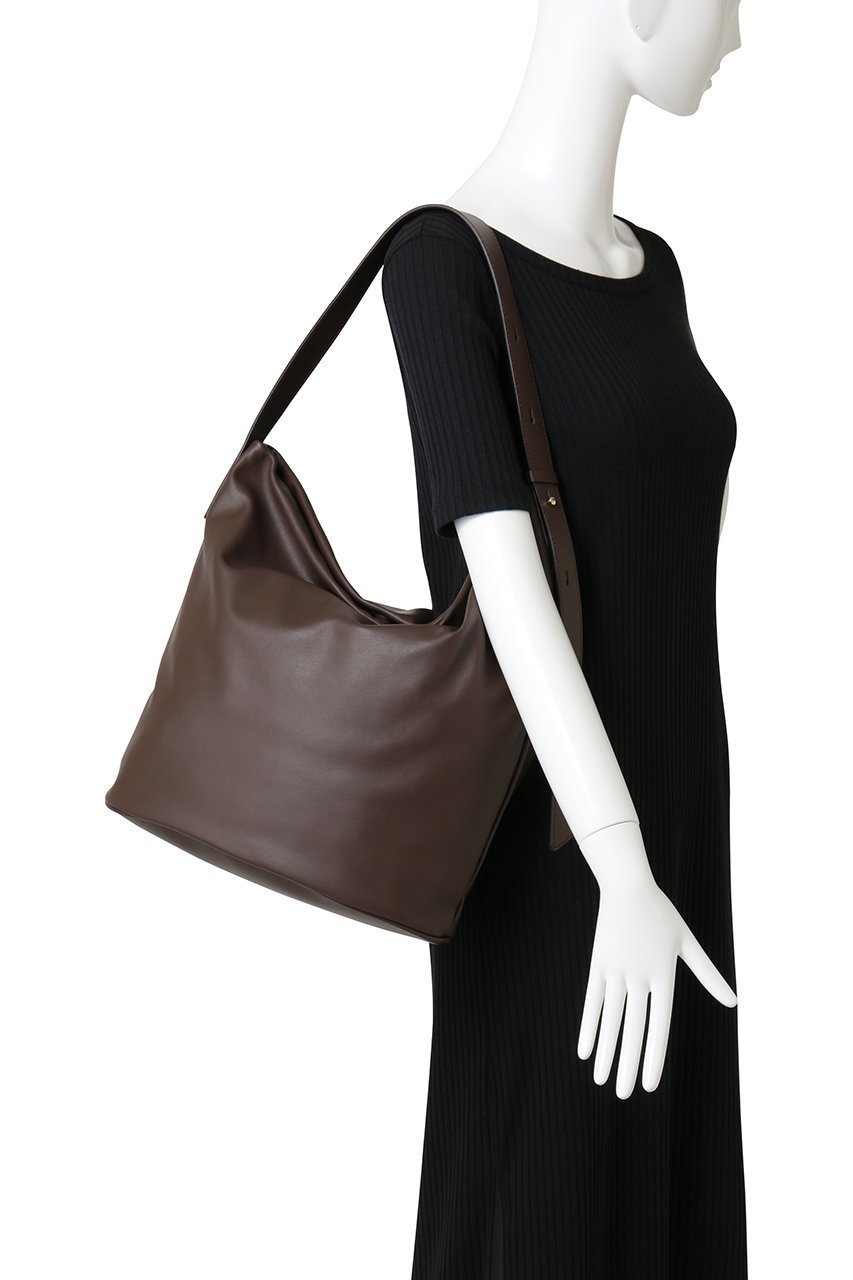 【ロリステッラ/LORISTELLA】のCARMEN アシンメトリーバケツショルダーバッグ 人気、トレンドファッション・服の通販 founy(ファニー) 　ファッション　Fashion　レディースファッション　Fashion for Women　バッグ　Bags　アシンメトリー　Asymmetrical Style　スマート　Smart, Elegant　バケツ　Bucket, Bucket Style　フォルム　Silhouette, Form　エレガント 上品　Elegant　財布　Wallet, Purse　other-2|ID: prp329100004705663 ipo3291000000035665592