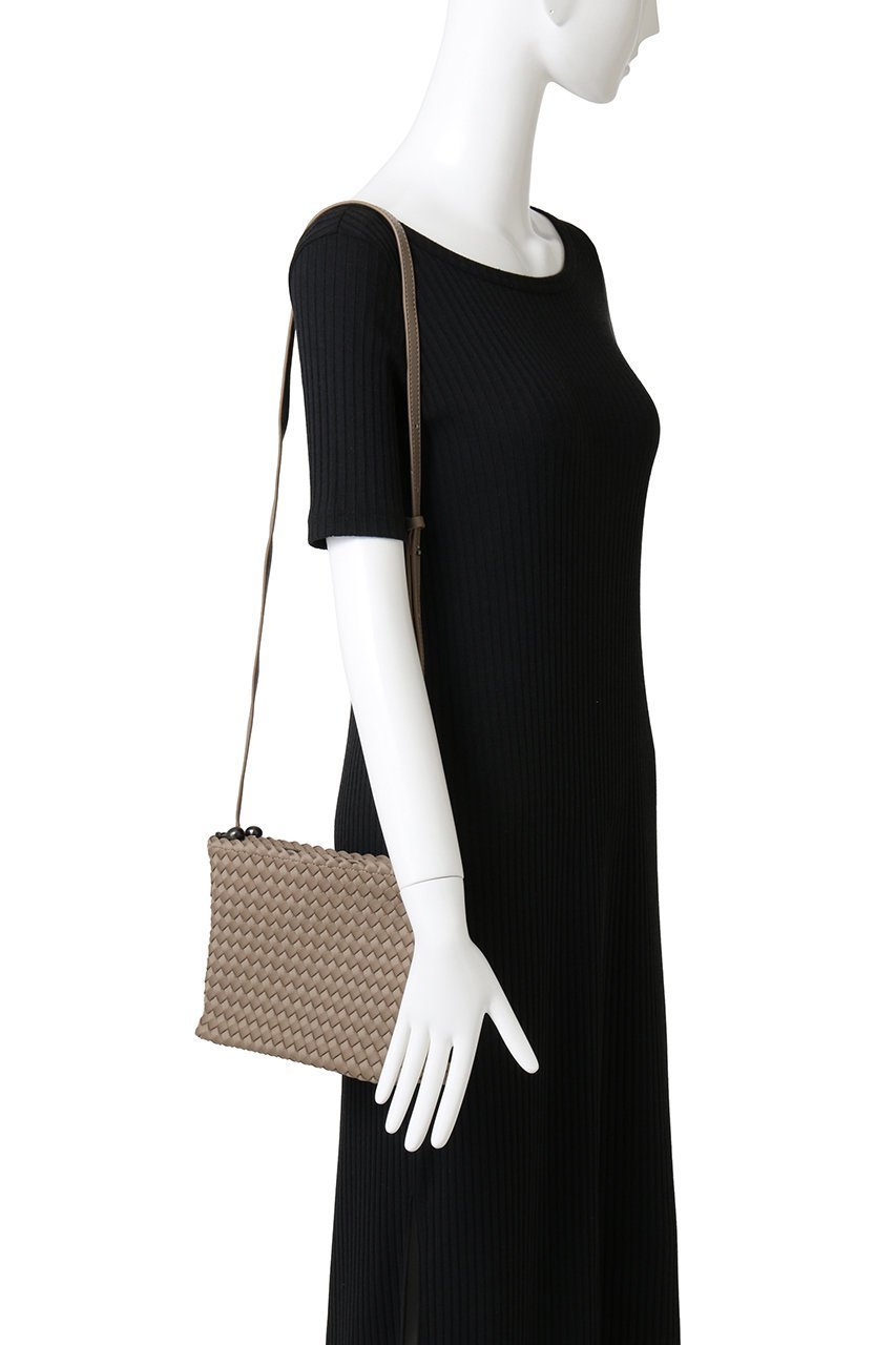 【ナゲディ/NAGHEDI】のSoho Envelope クロスボディバッグ 人気、トレンドファッション・服の通販 founy(ファニー) 　ファッション　Fashion　レディースファッション　Fashion for Women　バッグ　Bags　クラッチ　Clutch, Clutch Bag　ショルダー　Shoulder, Shoulder Strap　シンプル　Simple, Minimal　スクエア　Square, Square Shape　フォルム　Silhouette, Form　ポシェット　Pochette, Mini Bag　ロング　Long, Long-Length　新作・新入荷　New Arrivals / New In　other-2|ID: prp329100004705669 ipo3291000000033984361