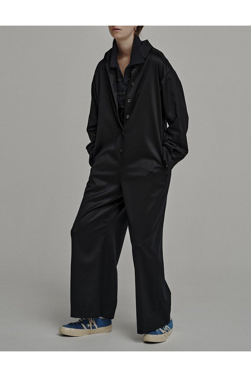 【ウーア/Uhr】のウールサテンオールインワン 人気、トレンドファッション・服の通販 founy(ファニー) 　ファッション　Fashion　レディースファッション　Fashion for Women　パンツ　Pants & Trousers　とろみ　Fluid, Flowy Fabric　サテン　Satin, Glossy Fabric　ドレープ　Drape, Draping Fabric　リラックス　Relax, Relaxed Fit　新作・新入荷　New Arrivals / New In　other-7|ID: prp329100004705673 ipo3291000000033984395