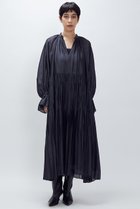 【プルミエ アロンディスモン/1er Arrondissement】のティアード手絞りプリーツワンピース ブラック|ID: prp329100004705686 ipo3291000000035904326