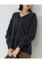 【ガリャルダガランテ/GALLARDAGALANTE】のウールカシミヤタックVプルオーバー チャコールグレー|ID:prp329100004705712