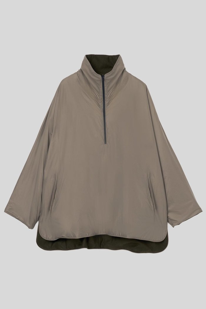 【イロット/IIROT】のタフタ ナイロン プルオーバー インテリア・キッズ・メンズ・レディースファッション・服の通販 founy(ファニー) https://founy.com/ ファッション Fashion レディースファッション Fashion for Women アウター Coat / Outerwear Collection ジャケット Jacket, Outerwear スリット Slit, Slit Detail タフタ Taffeta, Structured Fabric ブルゾン Blouson, Bomber Jacket モダン Modern, Contemporary 再入荷 Restock / Back in Stock 軽量 Lightweight, Ultra Light 防寒 Cold Protection, Winter-Ready |ID: prp329100004705732 ipo3291000000033984905