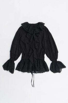 【プランク プロジェクト/PRANK PROJECT】のエンブロイダリーラッフルブラウス 人気、トレンドファッション・服の通販 founy(ファニー) ファッション Fashion レディースファッション Fashion for Women トップス・カットソー Cut & Sew Tops シャツ・ブラウス・オフィスカジュアル Elegant Blouses & Button-Ups おすすめ Recommended / Our Picks ジャケット Jacket, Outerwear スリーブ Sleeve, Long Sleeve / Short Sleeve フリル Frill, Ruffle マニッシュ Mannish, Boyish ラッフル Ruffle, Frill ロング Long, Long-Length 冬 Winter / This Winter 新作・新入荷 New Arrivals / New In 春 Spring |ID:prp329100004706793