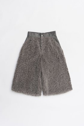 【プランク プロジェクト/PRANK PROJECT】のファーコンビハーフパンツ 人気、トレンドファッション・服の通販 founy(ファニー) ファッション Fashion レディースファッション Fashion for Women パンツ Pants & Trousers ショートパンツ・ハーフパンツ High-Waisted & Relaxed Shorts おすすめ Recommended / Our Picks ソックス Socks, Hosiery ハーフ Half, Half-Length バランス Balance, Style Balance フェイクファー Faux Fur, Imitation Fur フェイクレザー Faux Leather, PU Leather ロング Long, Long-Length エレガント 上品 Elegant 新作・新入荷 New Arrivals / New In |ID:prp329100004706815