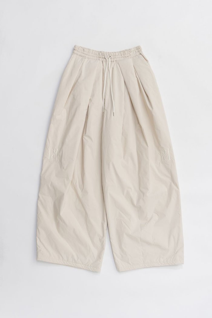 【プランク プロジェクト/PRANK PROJECT】のパッファーイージーパンツ インテリア・キッズ・メンズ・レディースファッション・服の通販 founy(ファニー) https://founy.com/ ファッション Fashion レディースファッション Fashion for Women パンツ Pants & Trousers タフタ Taffeta, Structured Fabric バルーン Balloon, Balloon Silhouette ピーチ Peach, Soft Touch 防寒 Cold Protection, Winter-Ready |ID: prp329100004706816 ipo3291000000035678154