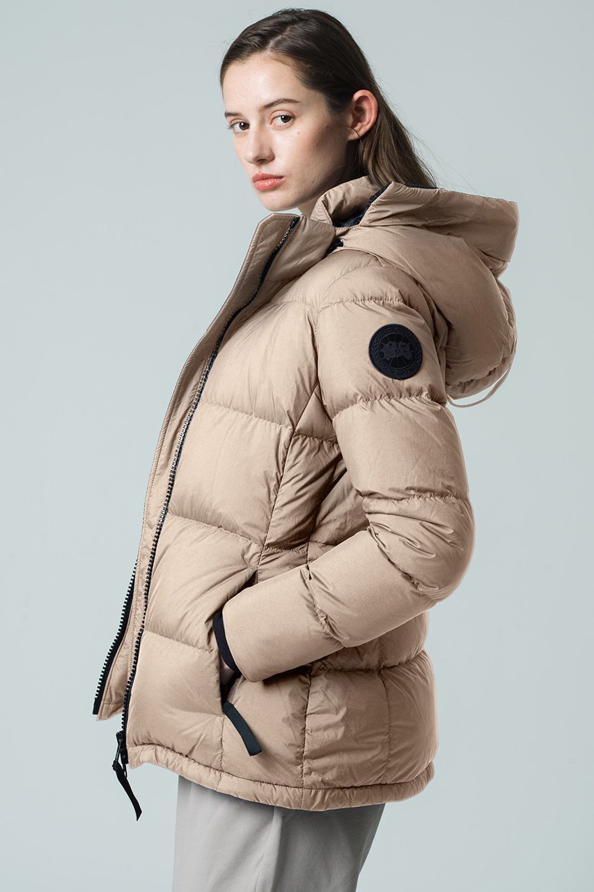 【カナダグース/CANADA GOOSE】の【日本限定】1071WJB Chelsea Parka チェルシー パーカ 人気、トレンドファッション・服の通販 founy(ファニー) 　ファッション　Fashion　レディースファッション　Fashion for Women　アウター　Coat / Outerwear Collection　レディースジャケット・軽アウター　Jackets　軽量　Lightweight, Ultra Light　シンプル　Simple, Minimal　ジップ　Zip, Zipper　ジャケット　Jacket, Outerwear　ダウン　Down, Puffer　テクスチャー　Texture, Textured Fabric　ドローコード　Drawcord, Drawstring Cord　ハンド　Hand, Handmade　フィット　Fit, Slim Fit　ポケット　Pocket, Pocket Detail　ラグジュアリー　Luxury, Elegant　リブニット　Rib Knit, Ribbed Knit　冬　Winter / This Winter　other-7|ID: prp329100004708045 ipo3291000000034005343