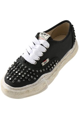 【メゾン ミハラヤスヒロ/Maison MIHARA YASUHIRO】 【UNISEX】【Maison MIHARA YASUHIRO】BAKER オリジンナル ソール スタッズ ペイント キャンバス ロートップ スニーカー人気、トレンドファッション・服の通販 founy(ファニー) ファッション Fashion レディースファッション Fashion for Women ユニセックス Unisex, Genderless キャンバス Canvas, Canvas Fabric スタッズ Studs, Metal Accents スニーカー Sneakers, Trainers バランス Balance, Style Balance |ID:prp329100004709220