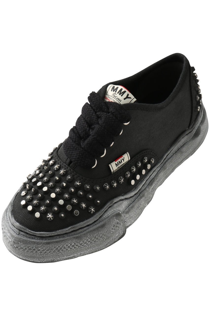 【メゾン ミハラヤスヒロ/Maison MIHARA YASUHIRO】の【UNISEX】【Maison MIHARA YASUHIRO】BAKER オリジンナル ソール スタッズ ペイント キャンバス ロートップ スニーカー インテリア・キッズ・メンズ・レディースファッション・服の通販 founy(ファニー) 　ファッション　Fashion　レディースファッション　Fashion for Women　ユニセックス　Unisex, Genderless　キャンバス　Canvas, Canvas Fabric　スタッズ　Studs, Metal Accents　スニーカー　Sneakers, Trainers　バランス　Balance, Style Balance　ブラック/ブラック|ID: prp329100004709220 ipo3291000000035678219