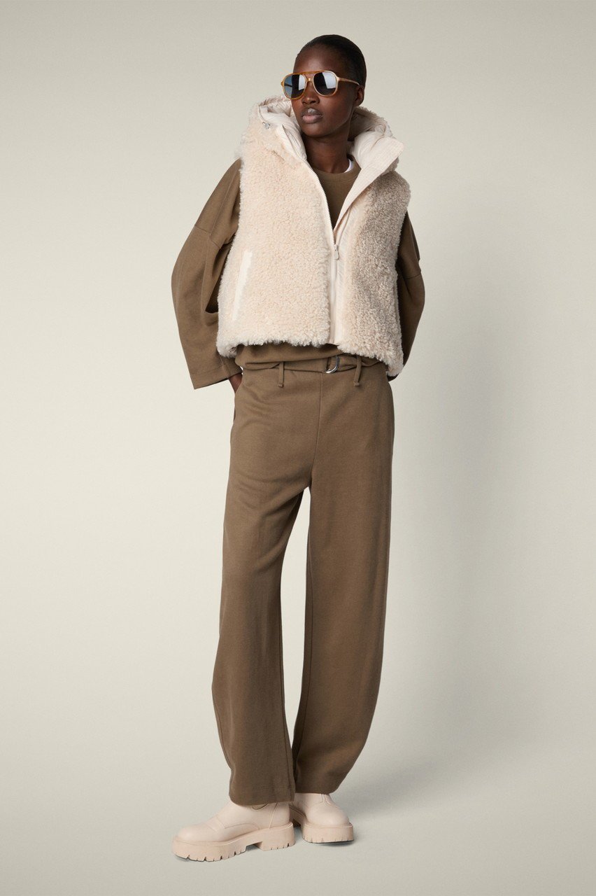 【セーブ ザ ダック/SAVE THE DUCK】のAYLAD82501W CURL/フェイクファーコショートジレ 人気、トレンドファッション・服の通販 founy(ファニー) 　ファッション　Fashion　レディースファッション　Fashion for Women　アウター　Coat / Outerwear Collection　レディースジャケット・軽アウター　Jackets　ジャケット　Jacket, Outerwear　フェイクファー　Faux Fur, Imitation Fur　ベスト　Vest, Waistcoat　other-8|ID: prp329100004709234 ipo3291000000035751761